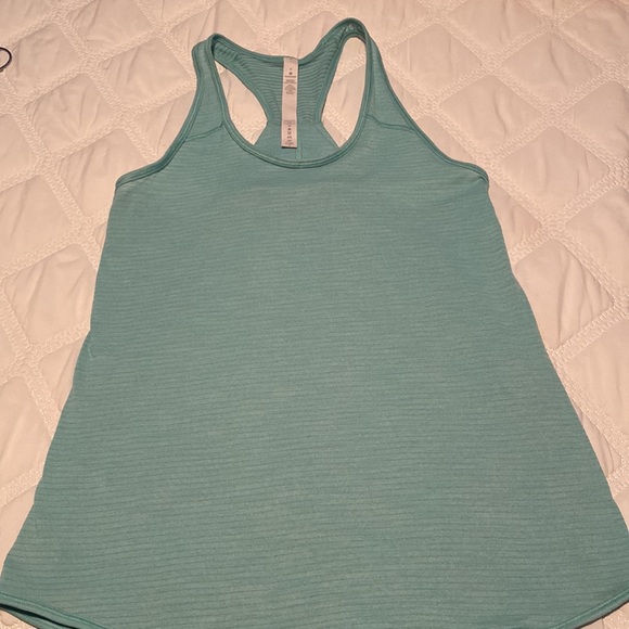 Lululemon Racerback Tank in excellent condition - Picture 2 of 4